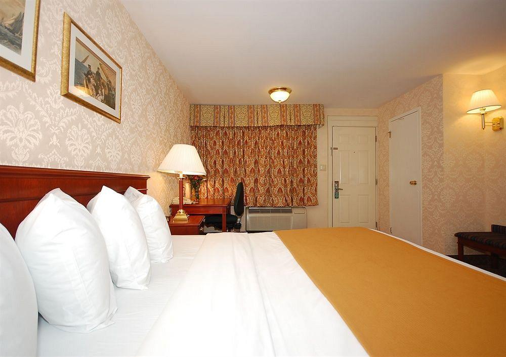 Days Inn By Wyndham Woodbury Long Island Esterno foto